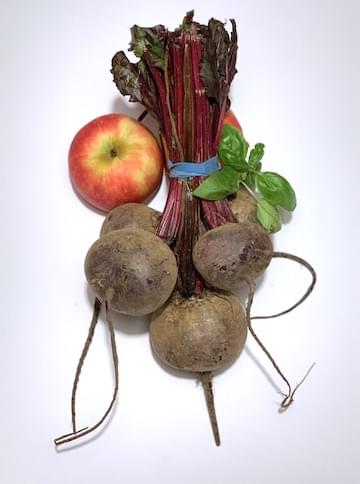 beetroots, apples and basil